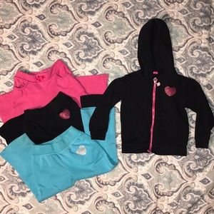 Little Girl’s Lot (3 Sweatpants/1 Zip Hoodie)